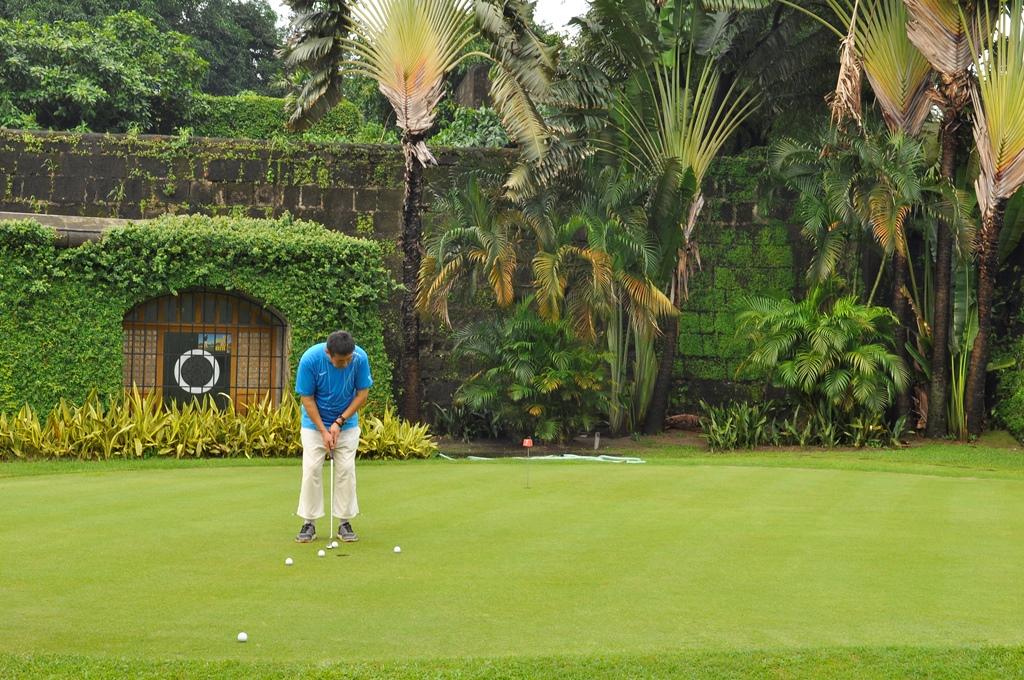 Club Intramuros Golf Course editorial view 4